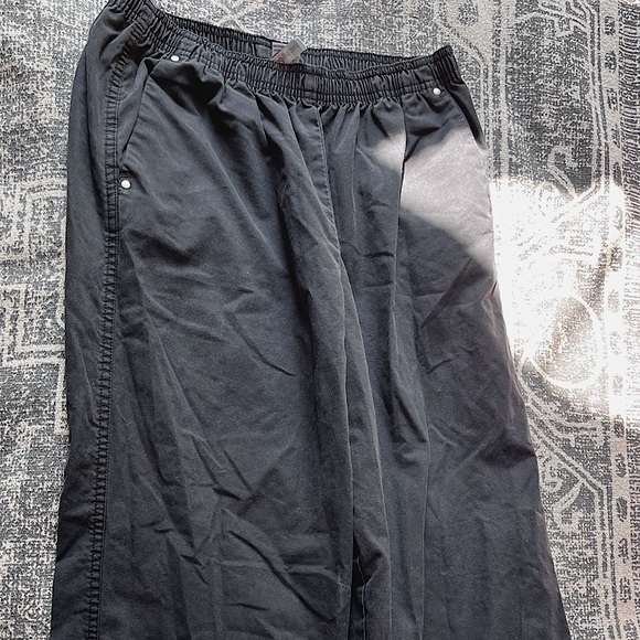 VTG 90s Black Wide Legged Versatile Pants with Embroidered Seams: Size MP - Picture 3 of 5